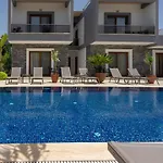 Hotel apartamentowy Maye 4*