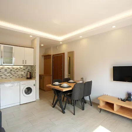 Lägenhetshotell Maye 4*