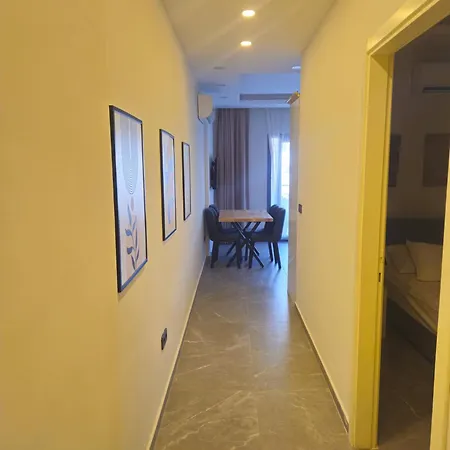 ماي ريزيدنس 4* غومْبيت