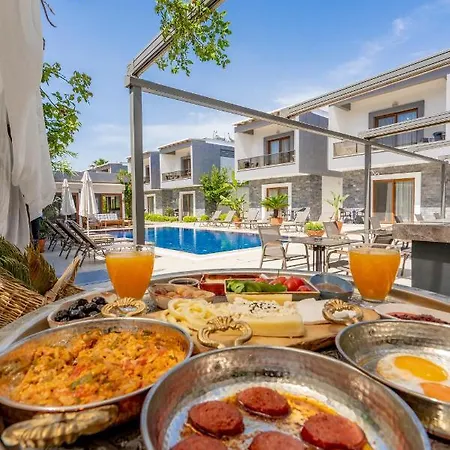 ماي ريزيدنس 4* غومْبيت